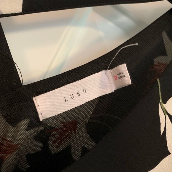 Floral Romper - Picture 2 of 3